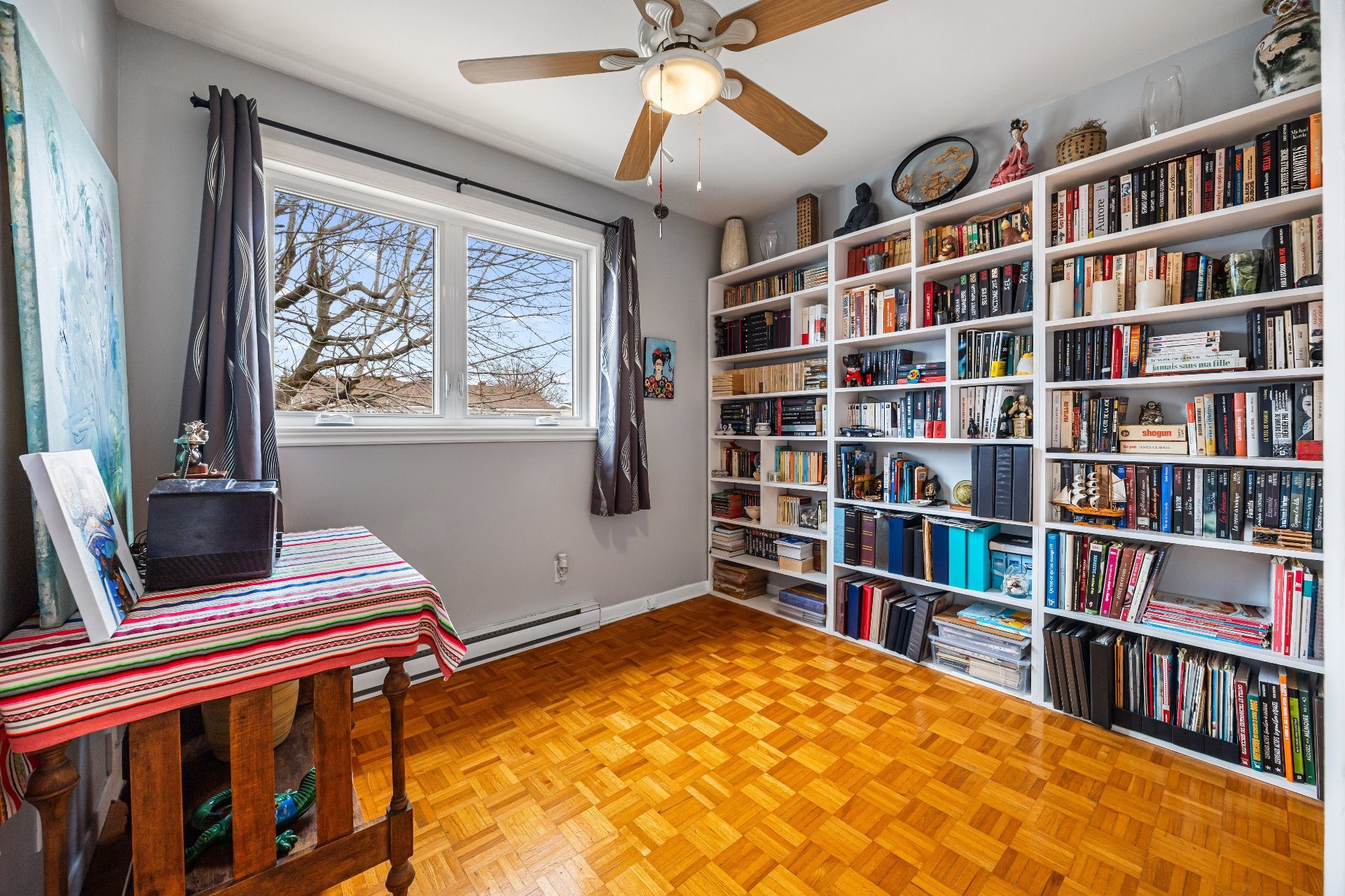









1905


Rue de Madrid

,
Longueuil (Saint-Hubert),




QC
J3Z1A7

