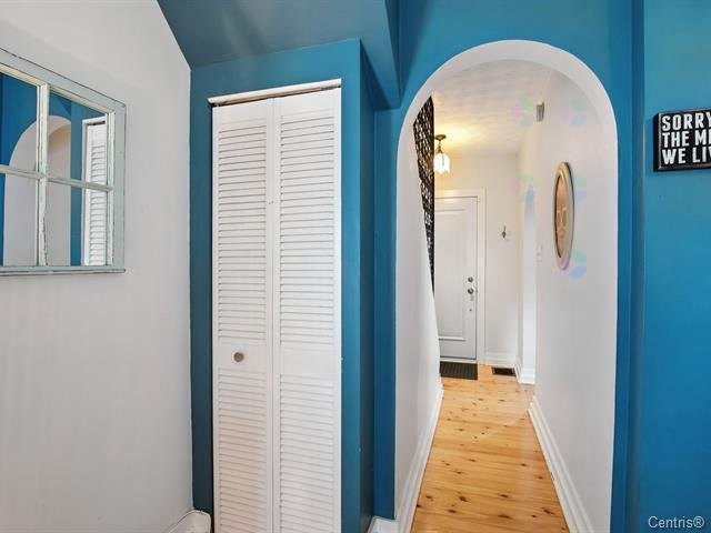 









23


Rue Lois

,
Gatineau (Hull),




QC
J8Y3R3

