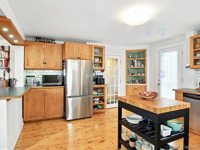 









23


Rue Lois

,
Gatineau (Hull),




QC
J8Y3R3

