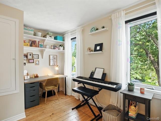 









23


Rue Lois

,
Gatineau (Hull),




QC
J8Y3R3

