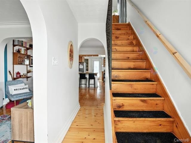 









23


Rue Lois

,
Gatineau (Hull),




QC
J8Y3R3

