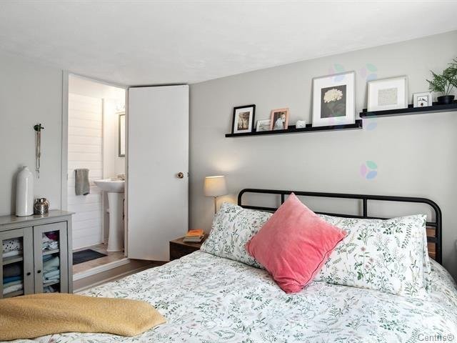 









23


Rue Lois

,
Gatineau (Hull),




QC
J8Y3R3

