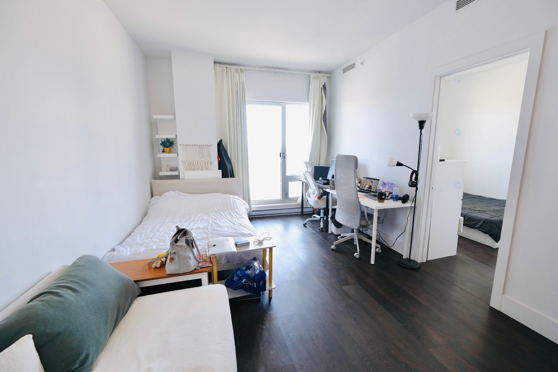 









405


Rue de la Concorde

, 2605,
Montréal (Ville-Marie),




QC
H3A0H1

