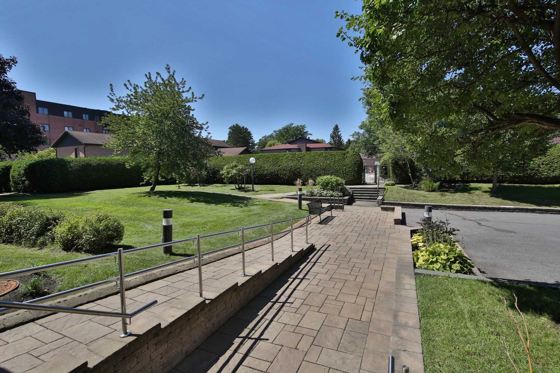 









1645


Rue Gauthier

, 22,
Saint-Bruno-de-Montarville,




QC
J3V5Y4

