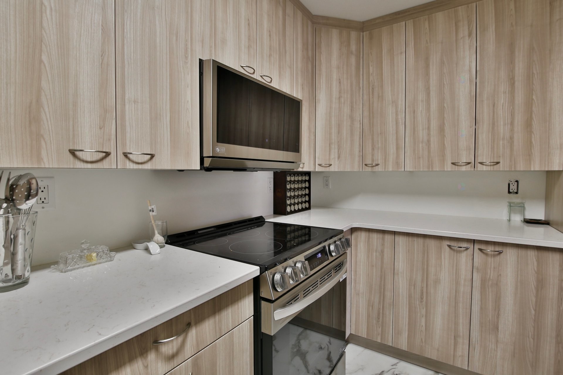 









1645


Rue Gauthier

, 22,
Saint-Bruno-de-Montarville,




QC
J3V5Y4

