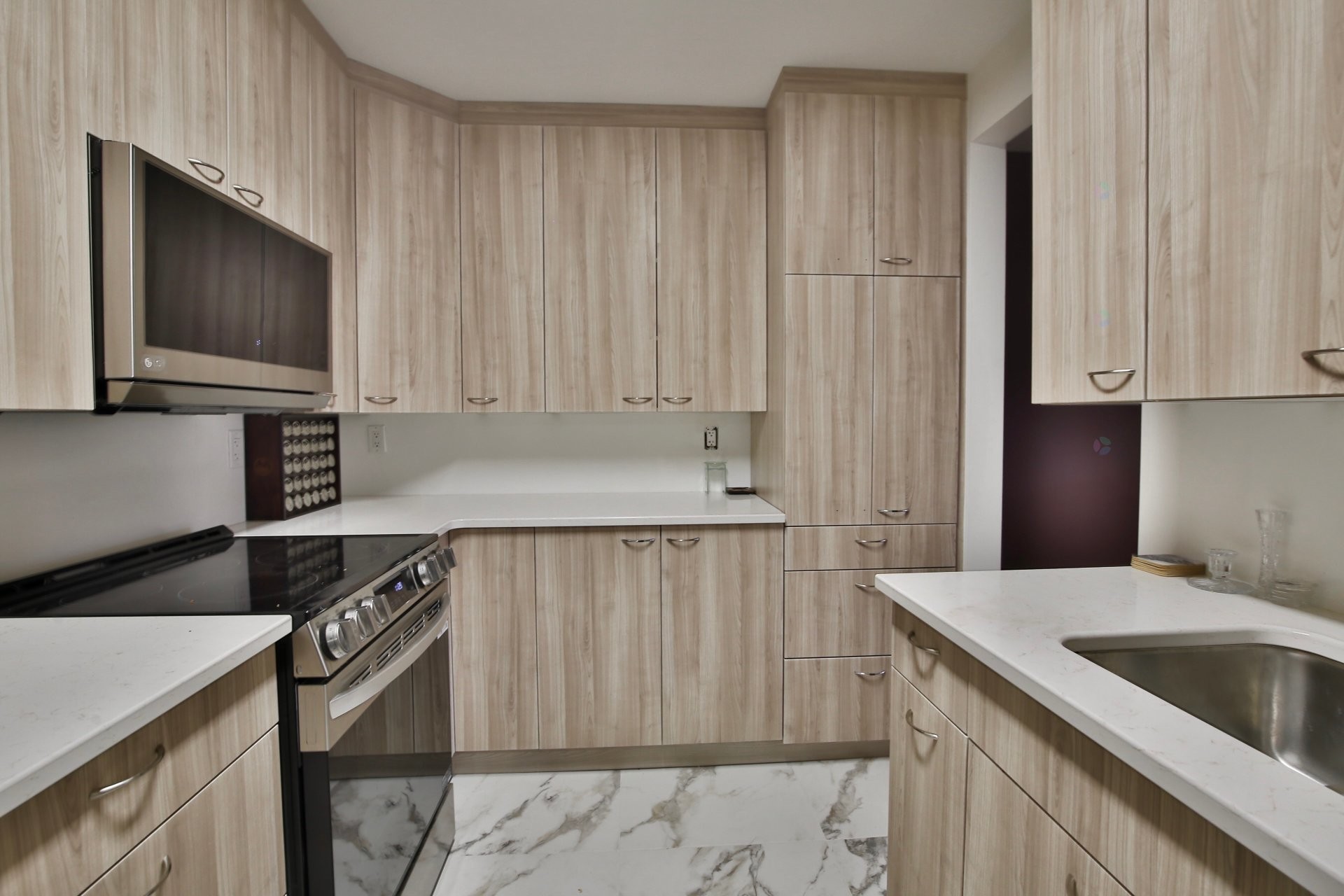 









1645


Rue Gauthier

, 22,
Saint-Bruno-de-Montarville,




QC
J3V5Y4

