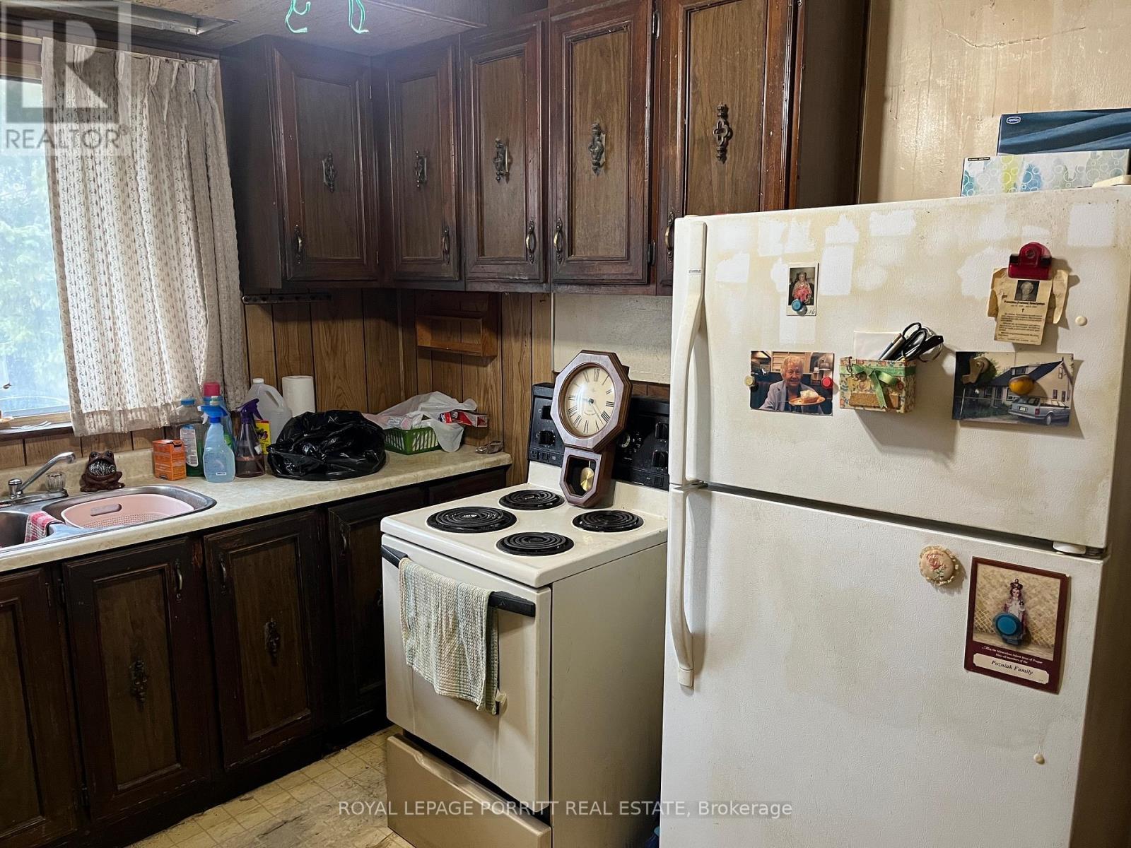 












61 FAIRFIELD AVENUE

,
Toronto,




Ontario
M8W1R6

