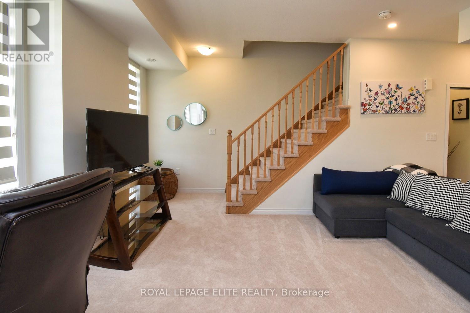 












69 - 383 DUNDAS STREET E

,
Hamilton,




Ontario
L8B1X6

