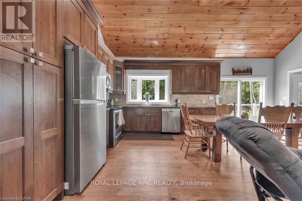 












352 MOULTON-AIKEN ROAD

,
Haldimand,




Ontario
N1A2W5

