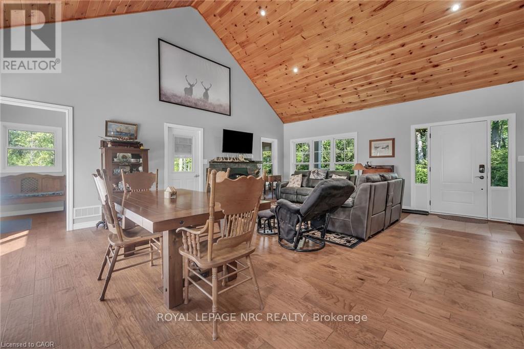 












352 MOULTON-AIKEN ROAD

,
Haldimand,




Ontario
N1A2W5

