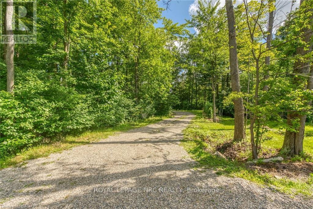 












352 MOULTON-AIKEN ROAD

,
Haldimand,




Ontario
N1A2W5

