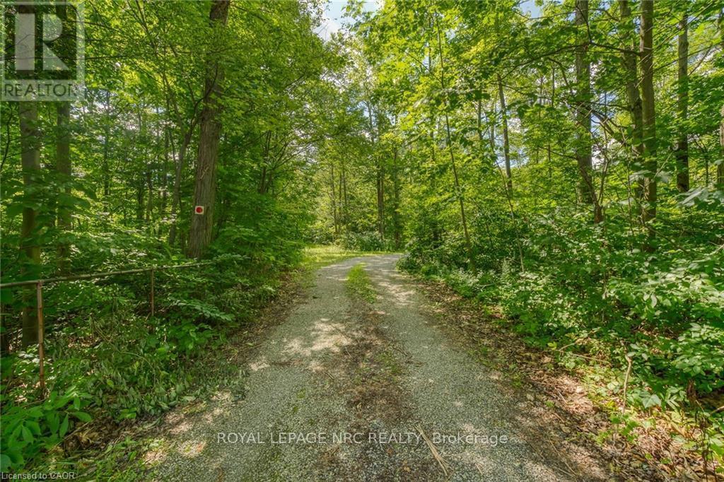 












352 MOULTON-AIKEN ROAD

,
Haldimand,




Ontario
N1A2W5

