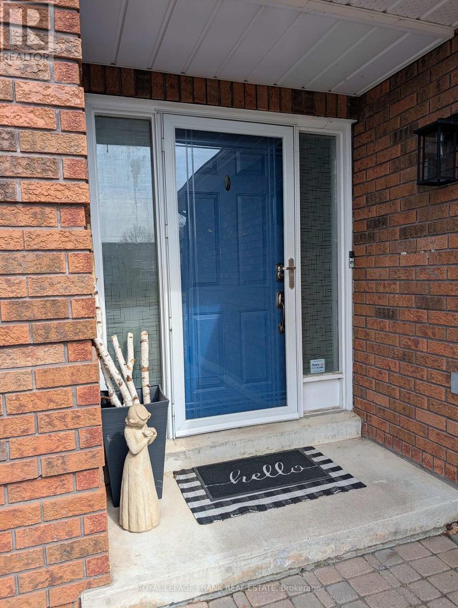 












588 CARLISLE STREET

,
Cobourg,




Ontario
K9A1X6

