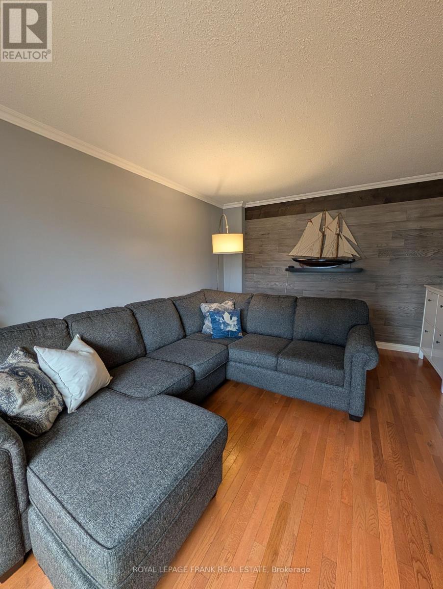 












588 CARLISLE STREET

,
Cobourg,




Ontario
K9A1X6

