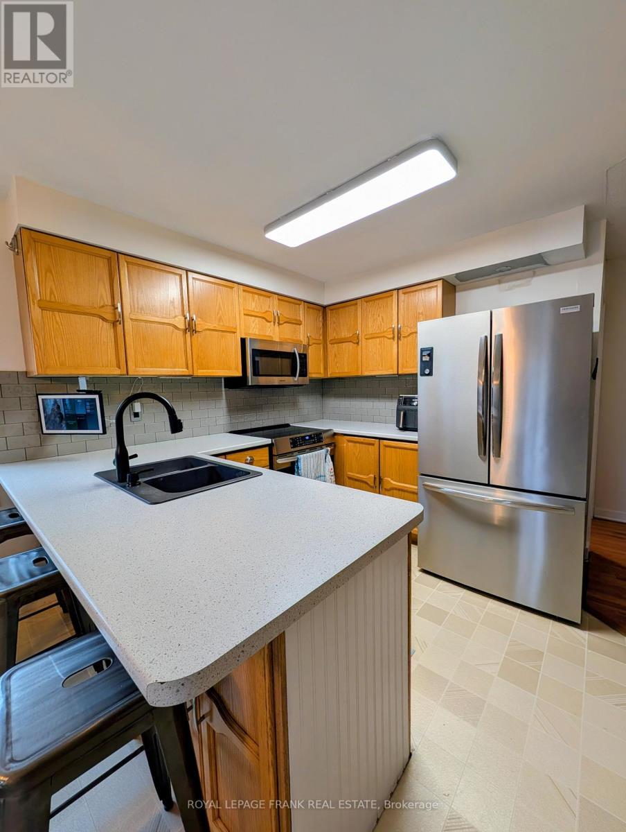 












588 CARLISLE STREET

,
Cobourg,




Ontario
K9A1X6

