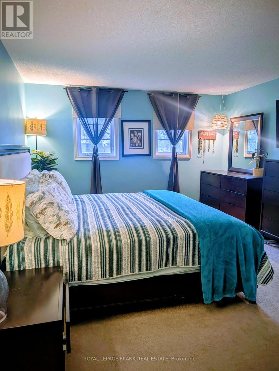 












588 CARLISLE STREET

,
Cobourg,




Ontario
K9A1X6

