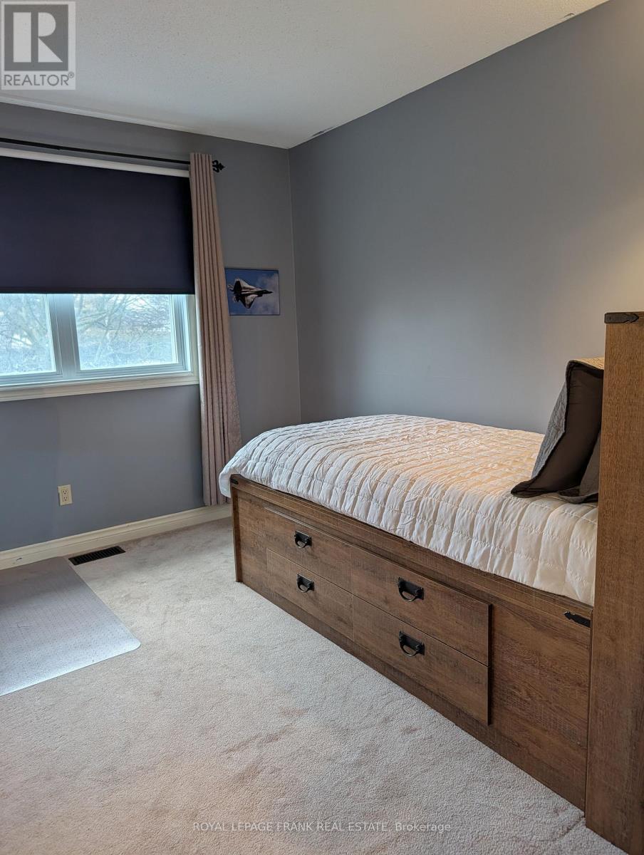 












588 CARLISLE STREET

,
Cobourg,




Ontario
K9A1X6

