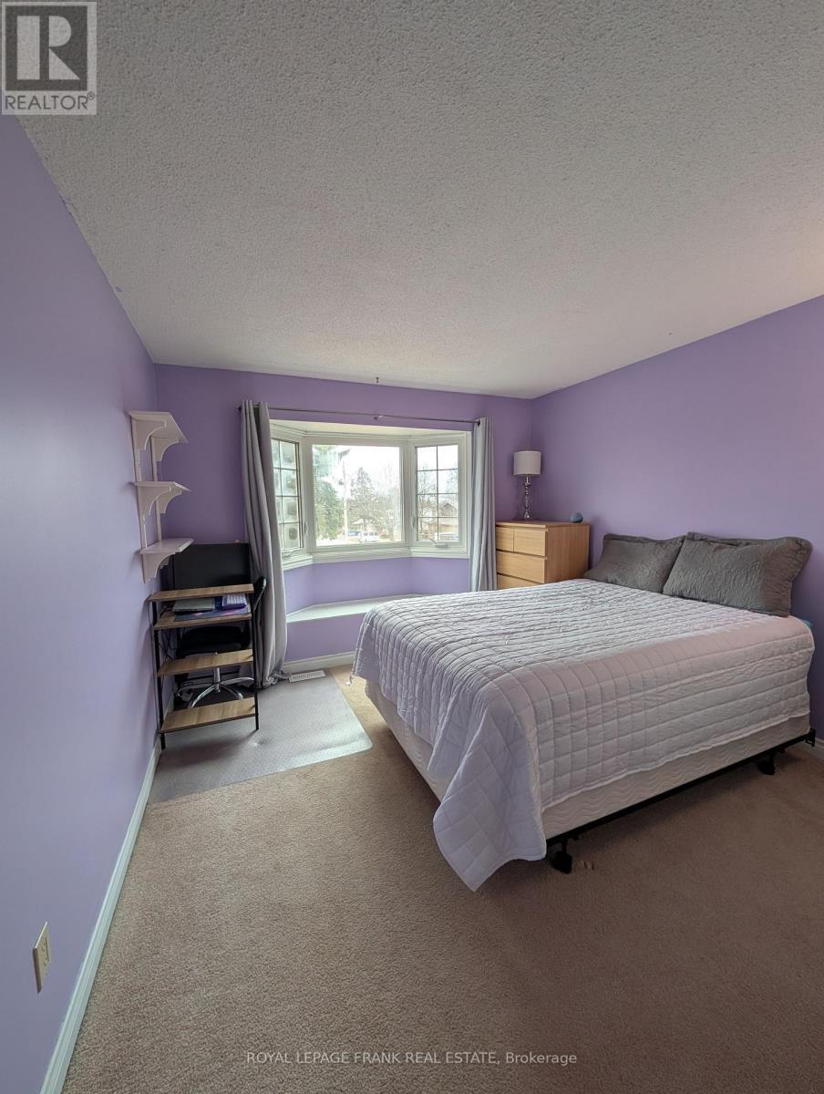 












588 CARLISLE STREET

,
Cobourg,




Ontario
K9A1X6

