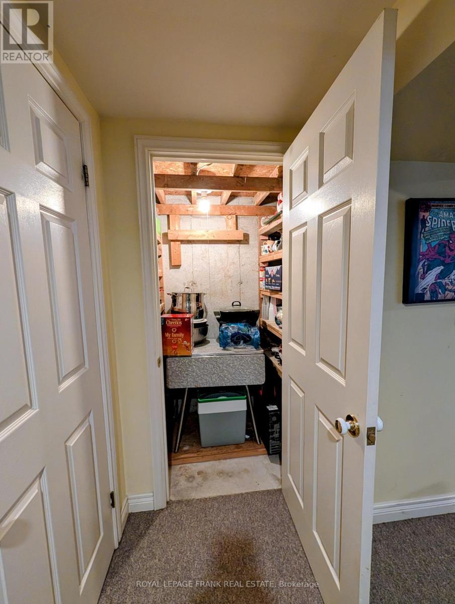 












588 CARLISLE STREET

,
Cobourg,




Ontario
K9A1X6

