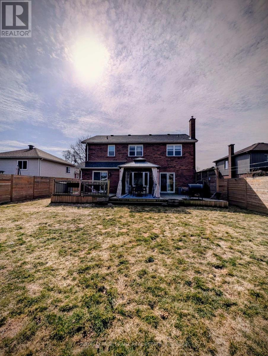 












588 CARLISLE STREET

,
Cobourg,




Ontario
K9A1X6

