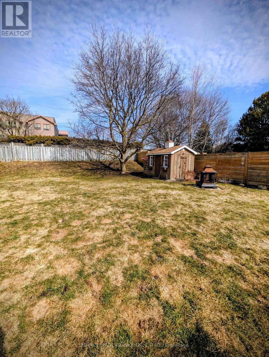 












588 CARLISLE STREET

,
Cobourg,




Ontario
K9A1X6

