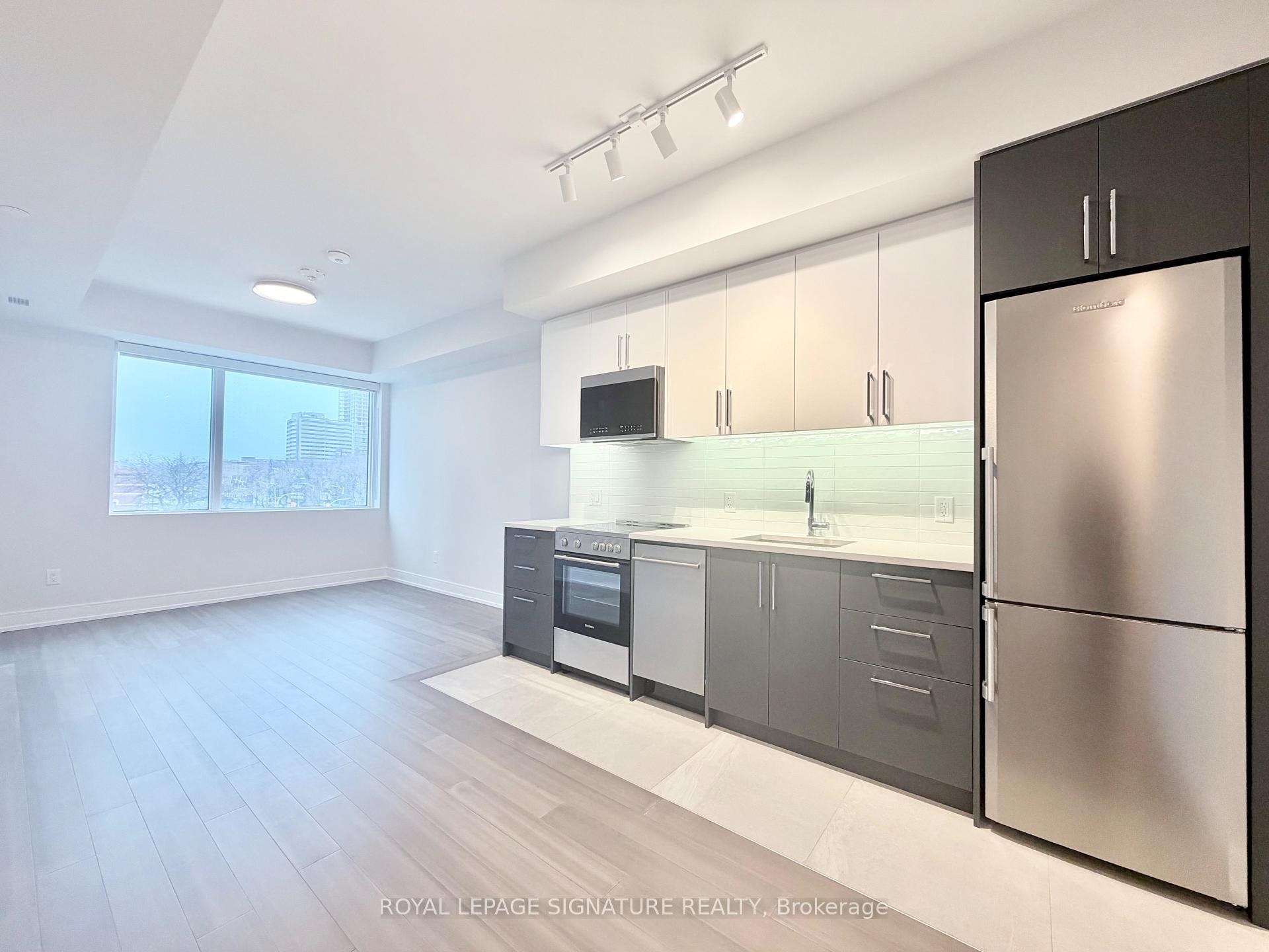 









664


Spadina

Avenue, 406,
Toronto,




ON
M5S 0G4

