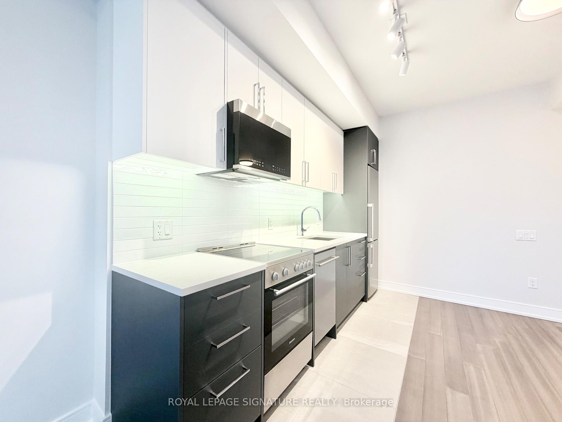 









664


Spadina

Avenue, 406,
Toronto,




ON
M5S 0G4

