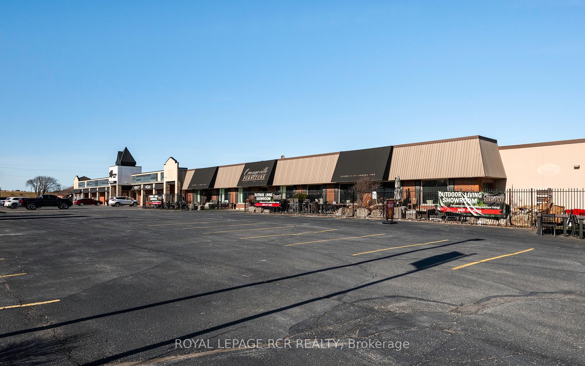 









633419


Hwy 10

N/A, A, B, C,
Mono,




ON
L9W 6Z1

