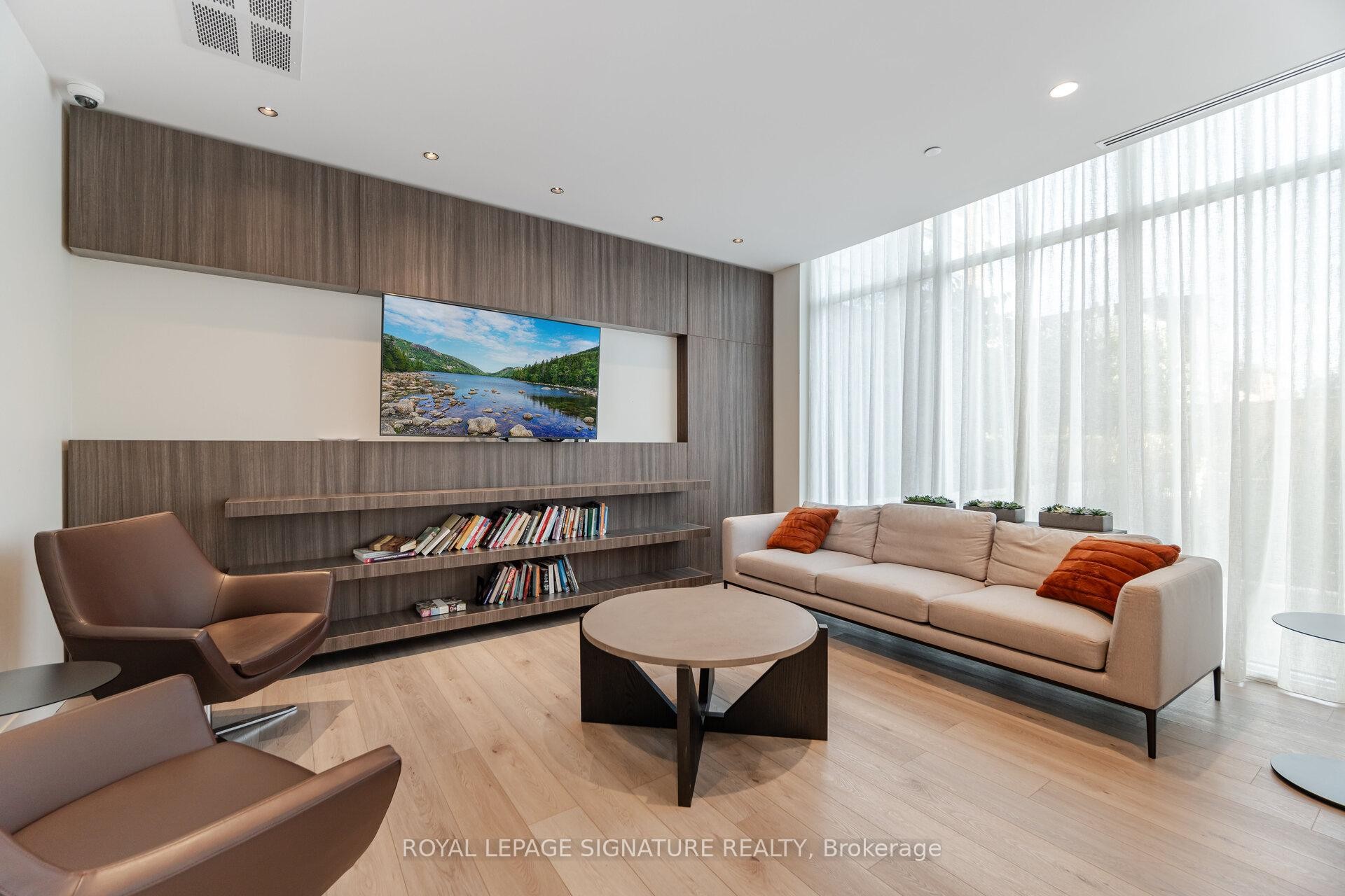 









1787


St Clair

Avenue West, 208,
Toronto,




ON
M6N 0B7

