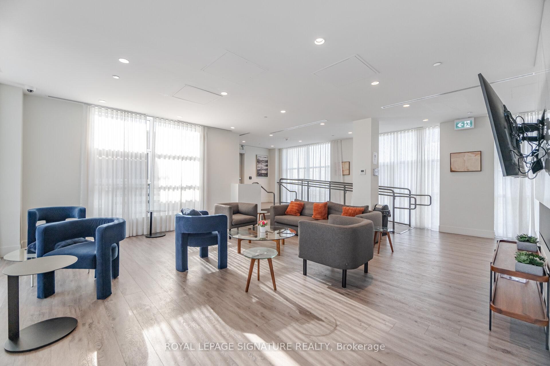 









1787


St Clair

Avenue West, 208,
Toronto,




ON
M6N 0B7

