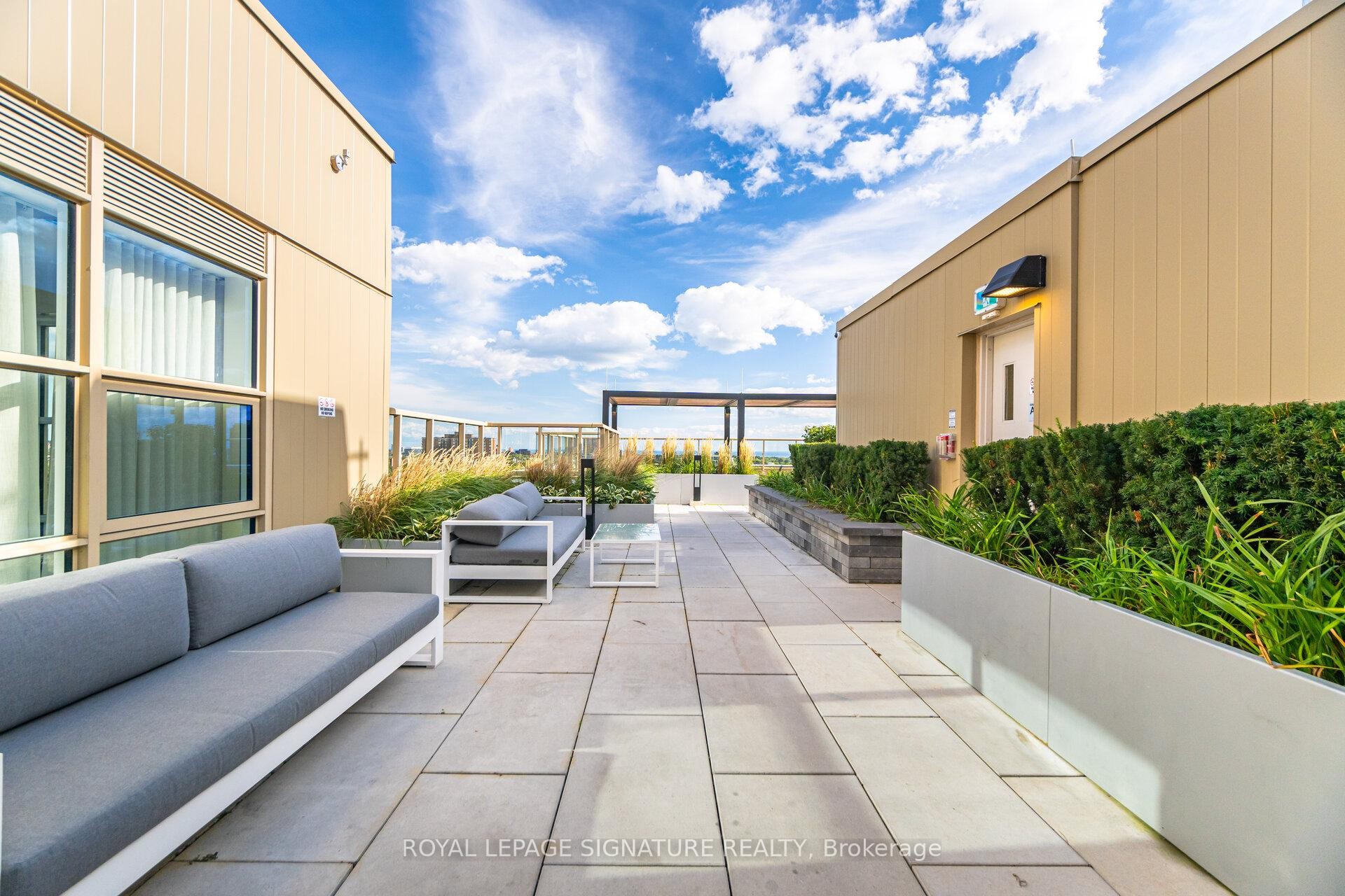 









1787


St Clair

Avenue West, 208,
Toronto,




ON
M6N 0B7

