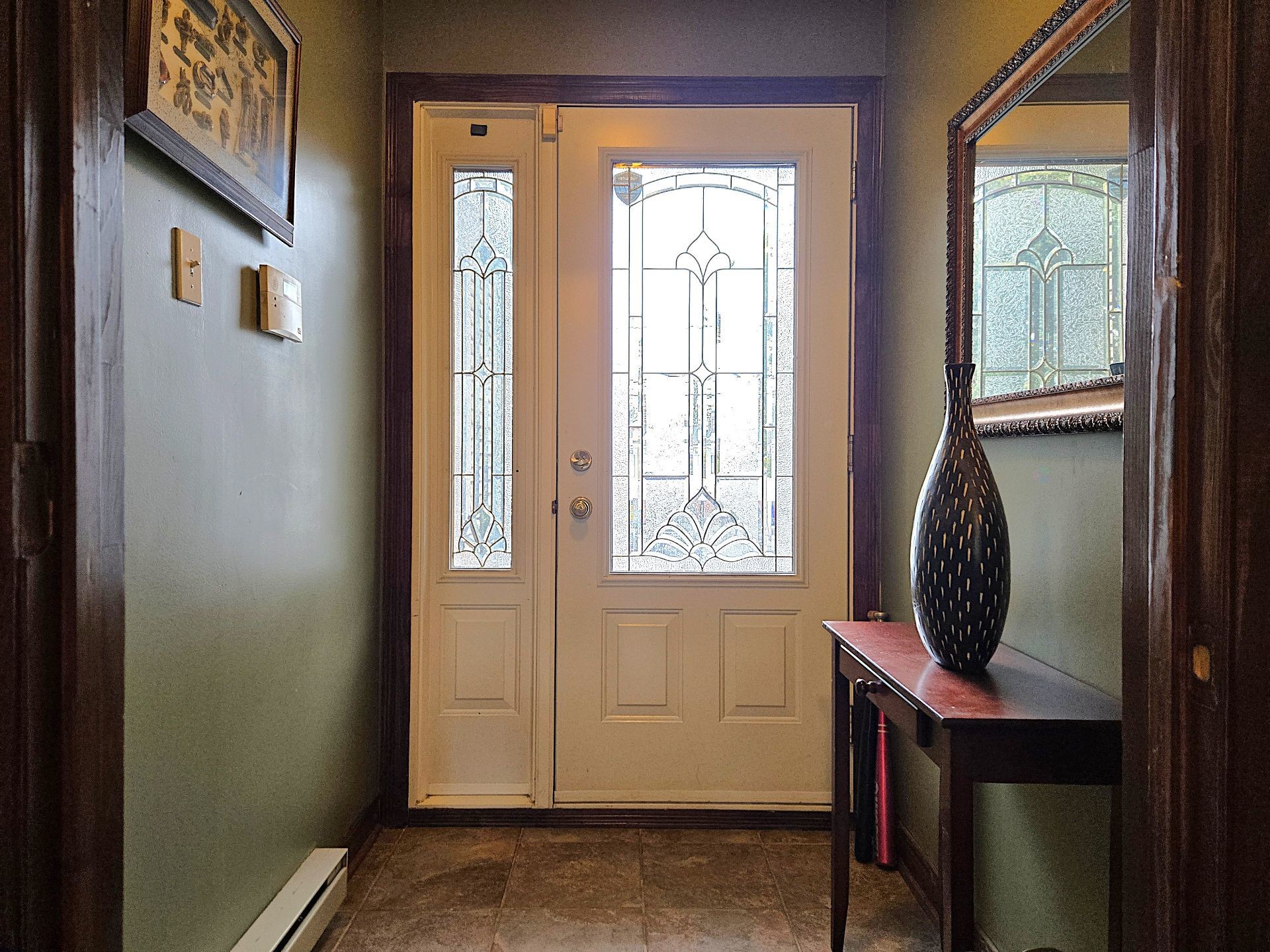 









1004


Av. Suzanne

,
Laval (Saint-Vincent-de-Paul),




QC
H7C2J6

