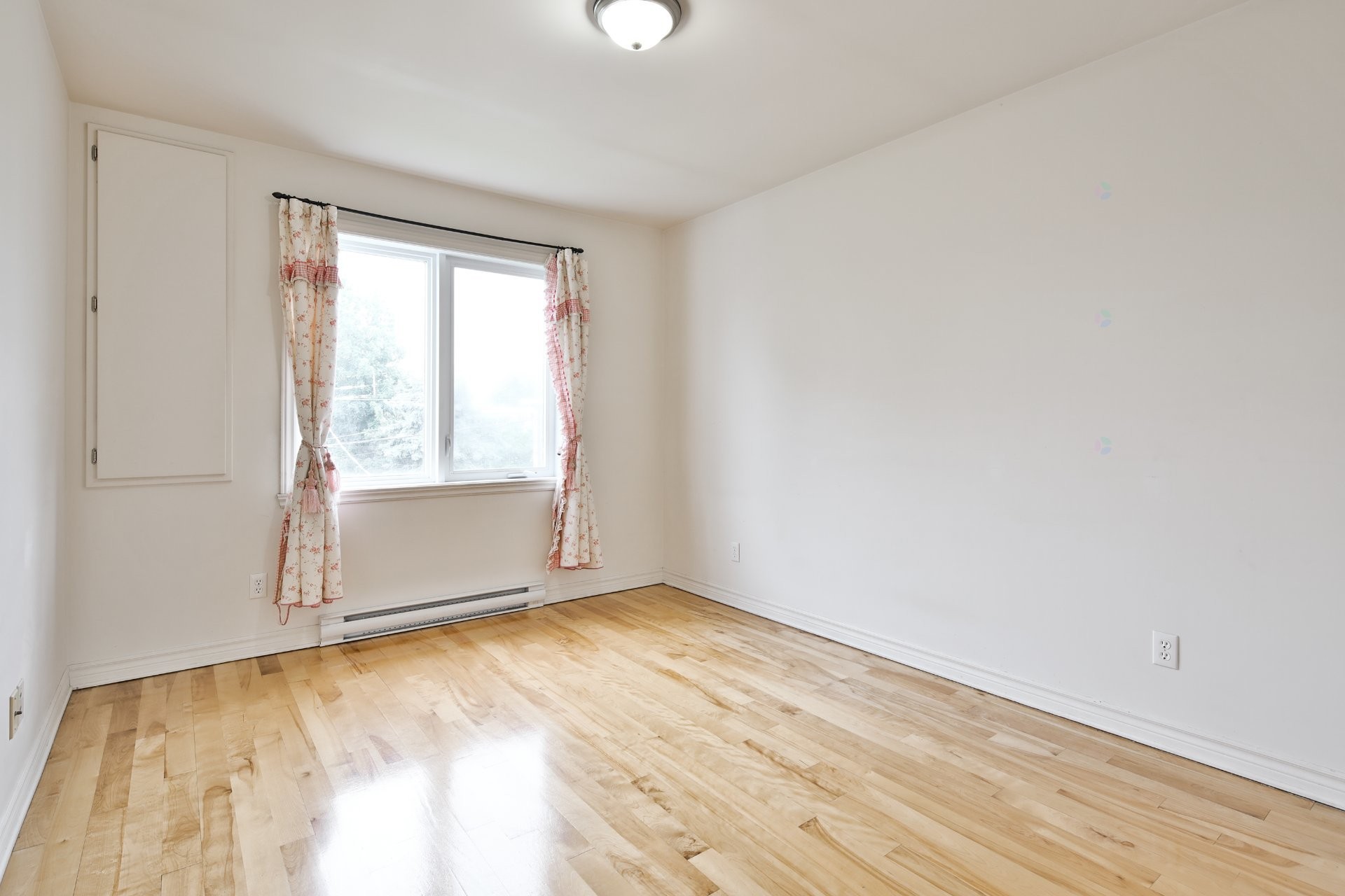 









3032


Rue de Lyon

,
Longueuil (Le Vieux-Longueuil),




QC
J4L3R7

