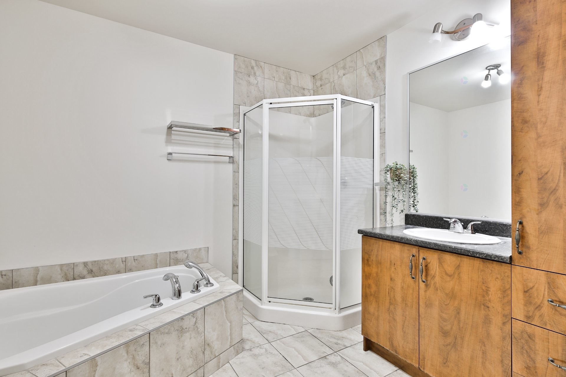 









3032


Rue de Lyon

,
Longueuil (Le Vieux-Longueuil),




QC
J4L3R7

