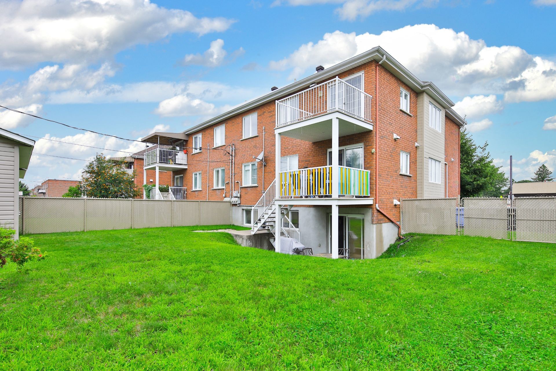 









3032


Rue de Lyon

,
Longueuil (Le Vieux-Longueuil),




QC
J4L3R7

