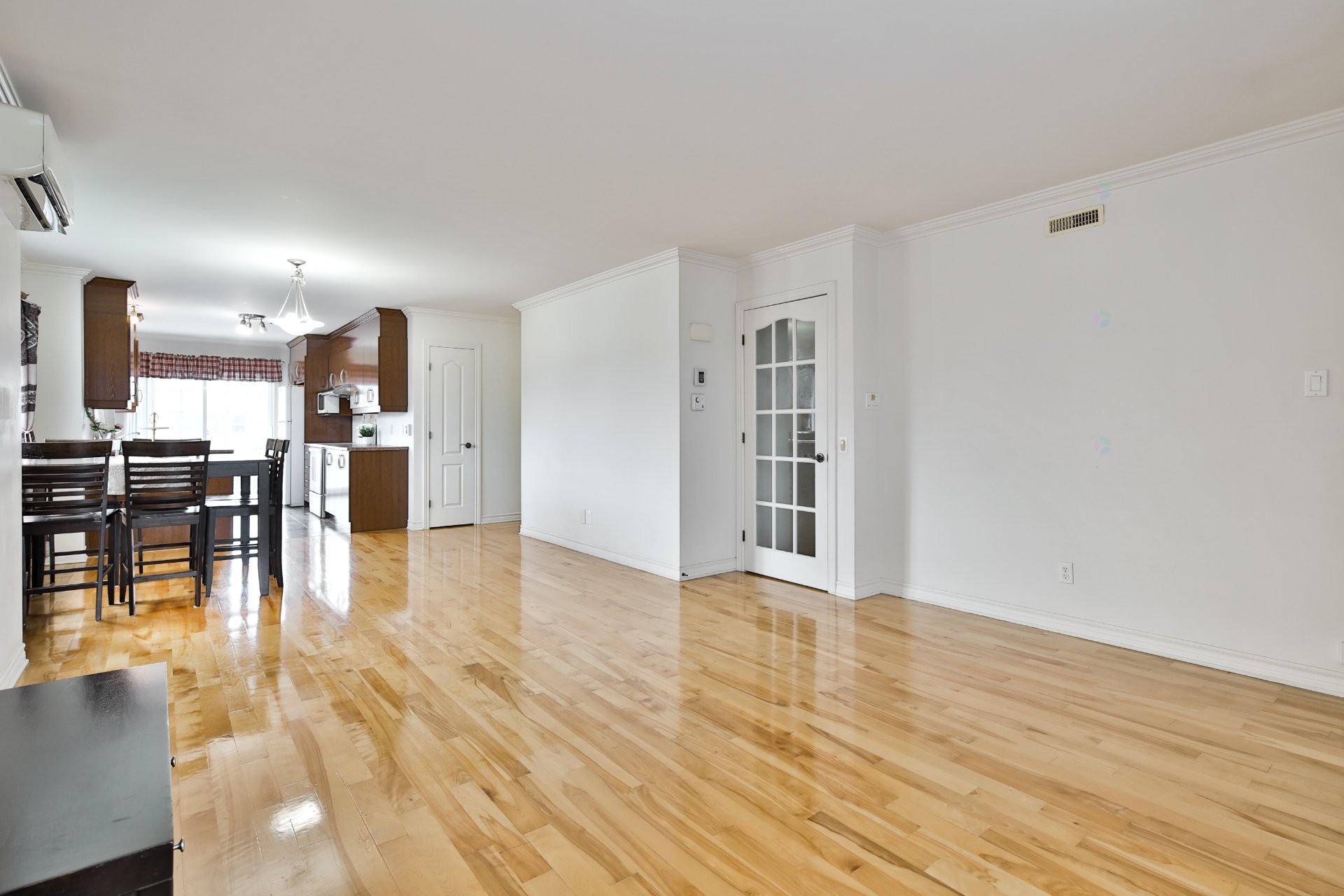 









3032


Rue de Lyon

,
Longueuil (Le Vieux-Longueuil),




QC
J4L3R7

