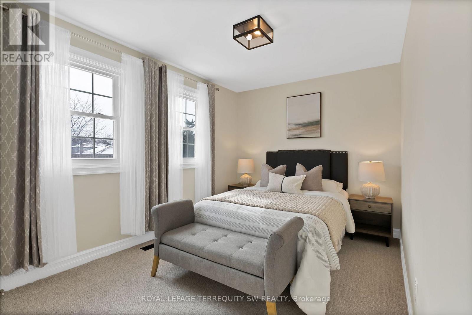 












1169 CARLO COURT

,
Mississauga,




Ontario
L4W3N6

