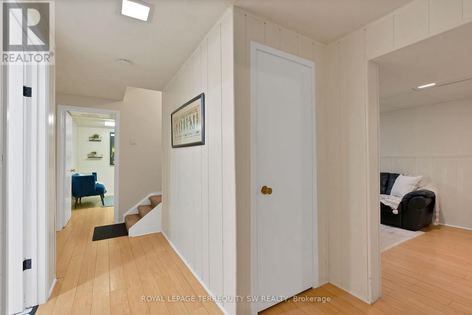 












1169 CARLO COURT

,
Mississauga,




Ontario
L4W3N6

