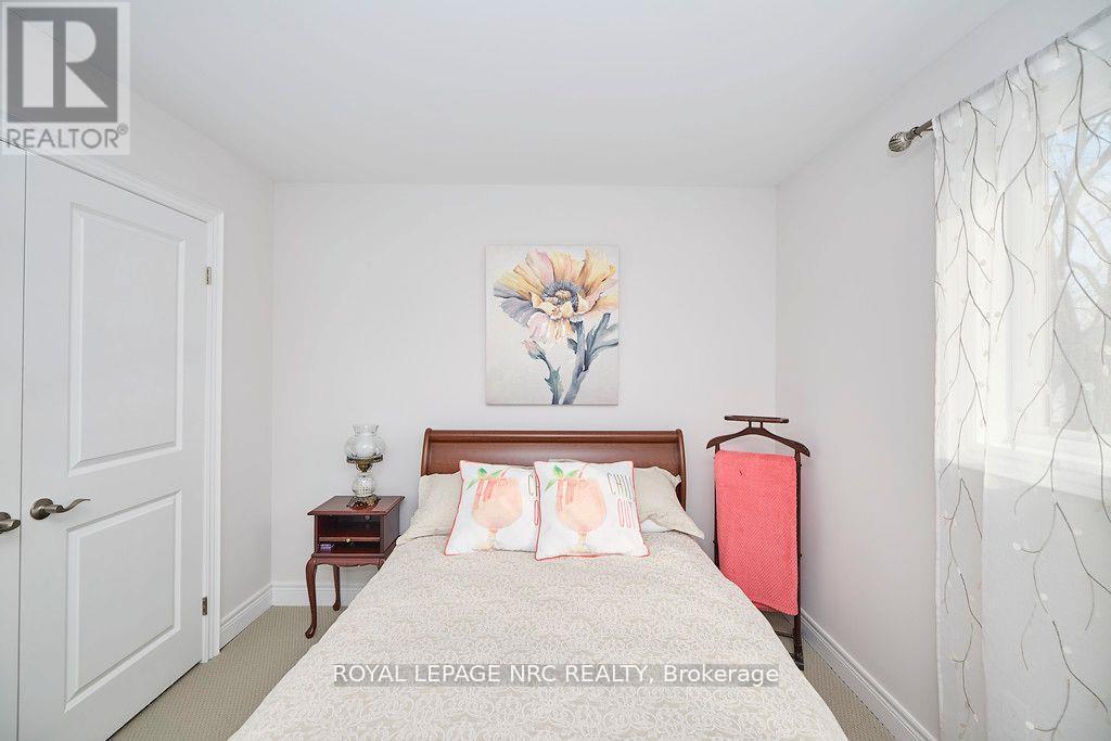 












3806 RYAN AVENUE

,
Fort Erie (Crystal Beach),




Ontario
L0S1B0

