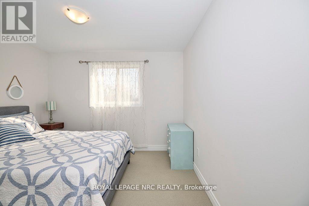 












3806 RYAN AVENUE

,
Fort Erie (Crystal Beach),




Ontario
L0S1B0

