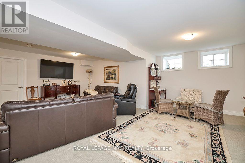 












3806 RYAN AVENUE

,
Fort Erie (Crystal Beach),




Ontario
L0S1B0

