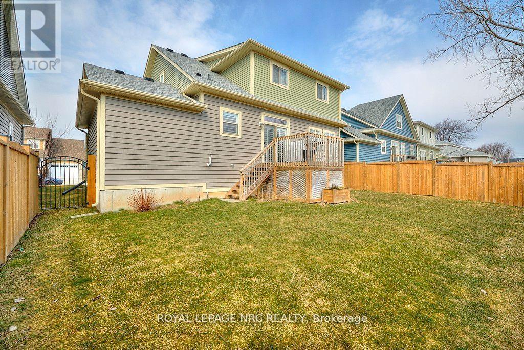 












3806 RYAN AVENUE

,
Fort Erie (Crystal Beach),




Ontario
L0S1B0

