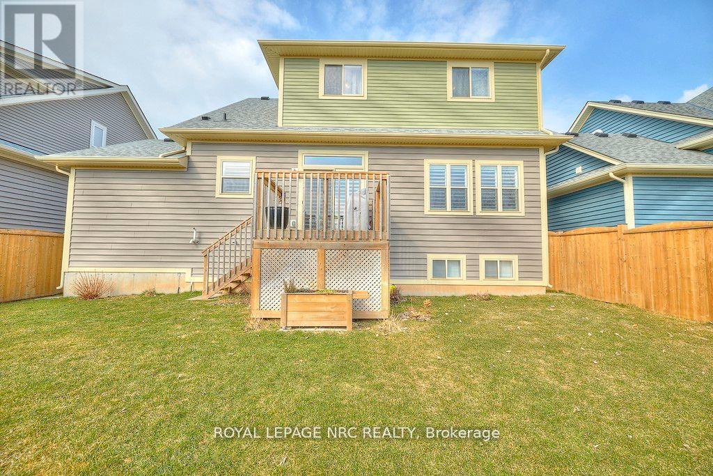 












3806 RYAN AVENUE

,
Fort Erie (Crystal Beach),




Ontario
L0S1B0

