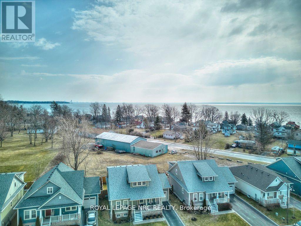 












3806 RYAN AVENUE

,
Fort Erie (Crystal Beach),




Ontario
L0S1B0

