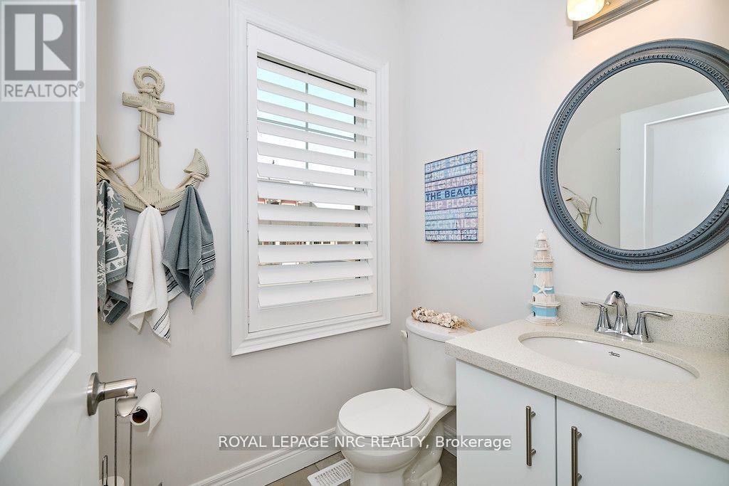 












3806 RYAN AVENUE

,
Fort Erie (Crystal Beach),




Ontario
L0S1B0

