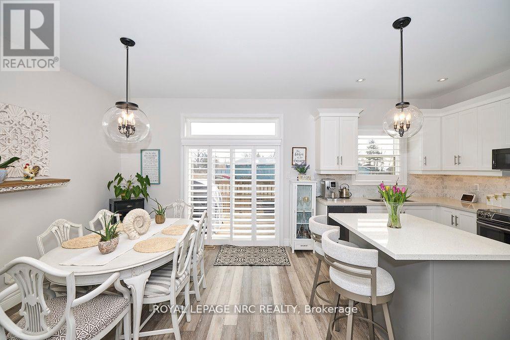 












3806 RYAN AVENUE

,
Fort Erie (Crystal Beach),




Ontario
L0S1B0

