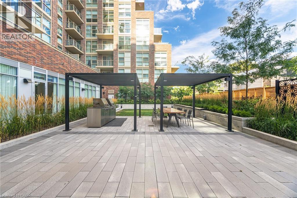 












1787 ST CLAIR Avenue W Unit# 208

,
Toronto,




Ontario
M6N0B7

