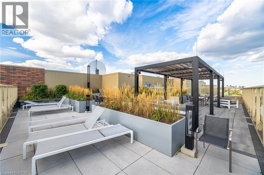 












1787 ST CLAIR Avenue W Unit# 208

,
Toronto,




Ontario
M6N0B7

