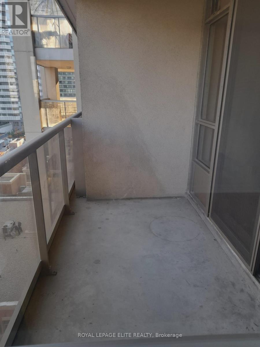 












1212 - 4090 LIVING ARTS DRIVE

,
Mississauga,




Ontario
L5B4M8

