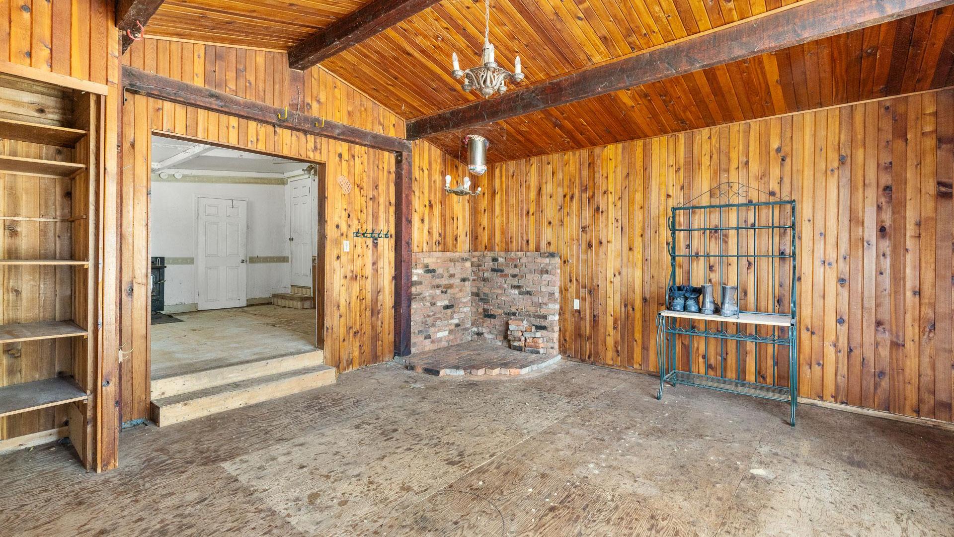 









3525


Mathews

Road,
Kelowna,




BC
V1W 4C6

